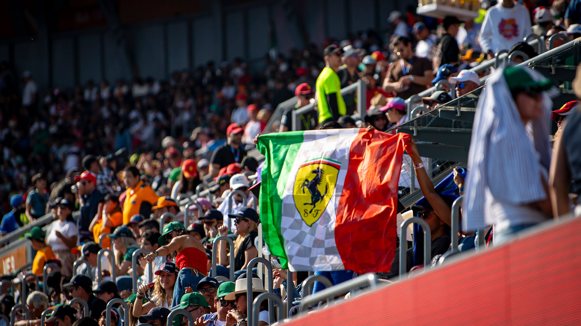 Lando Norris obtiene la pole position para el México GP
