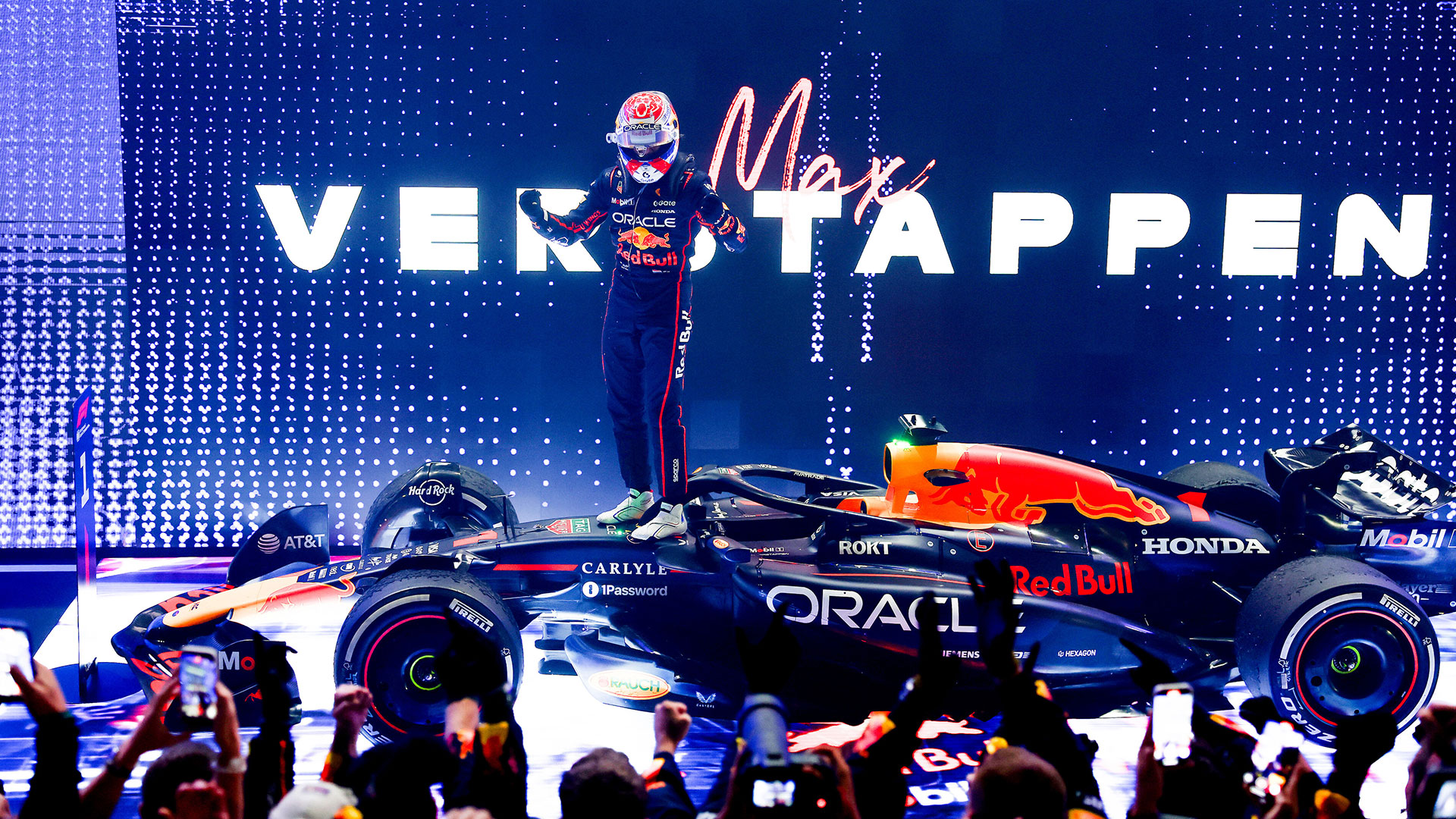 Verstappen revive la pelea por el título con una victoria clave en Qatar