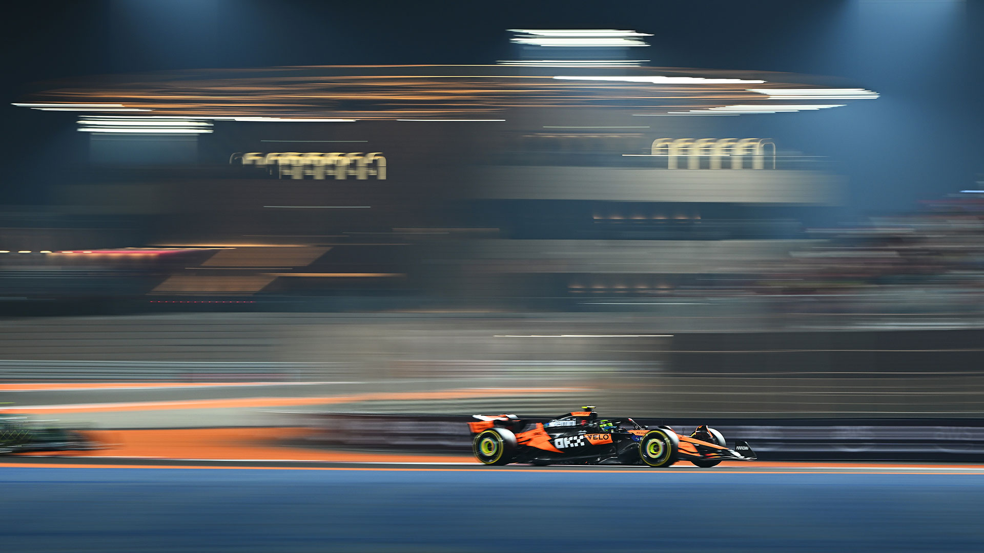 Verstappen revive la pelea por el título con una victoria clave en Qatar