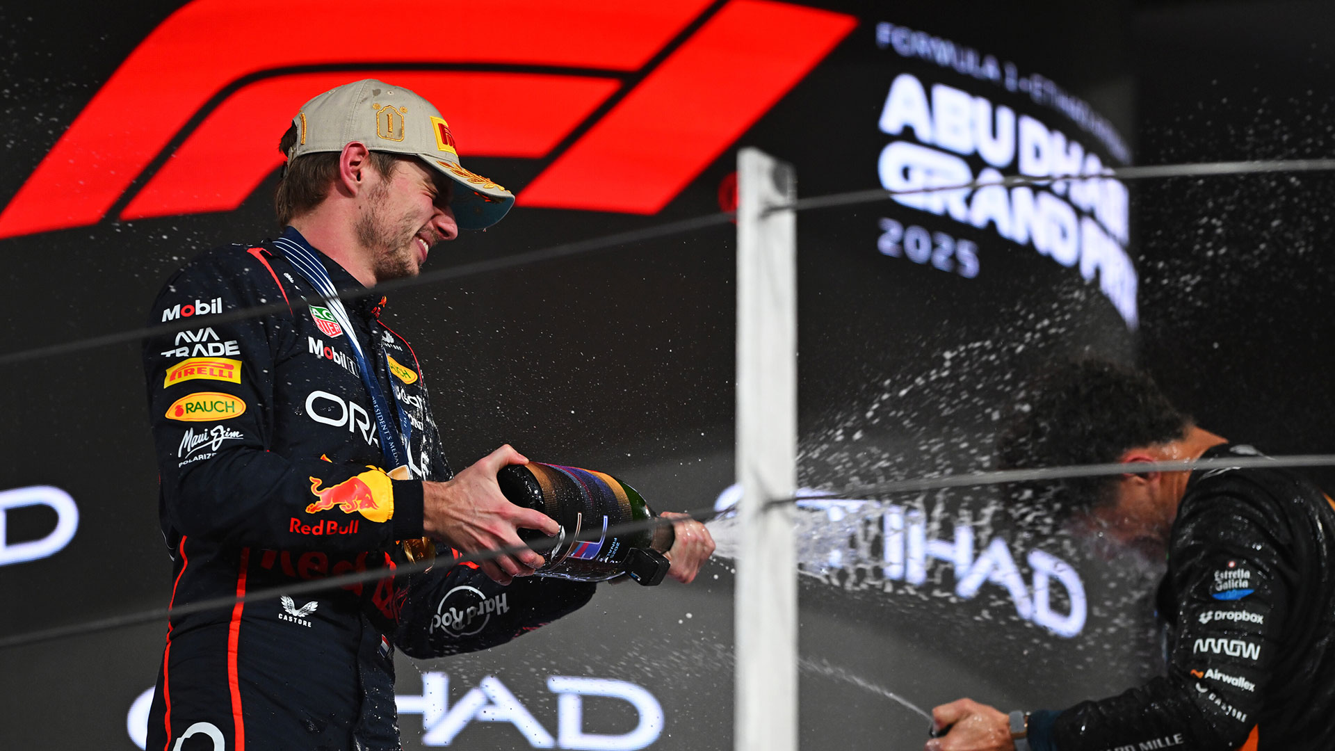 Verstappen gana en Abu Dhabi, pero Norris se corona campeón del mundo 2025