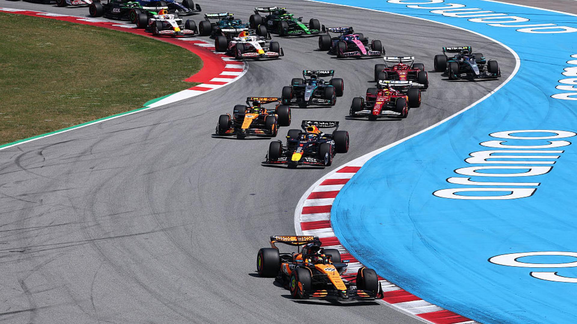 Arranca la nueva era de Formula 1 con las pruebas de Barcelona