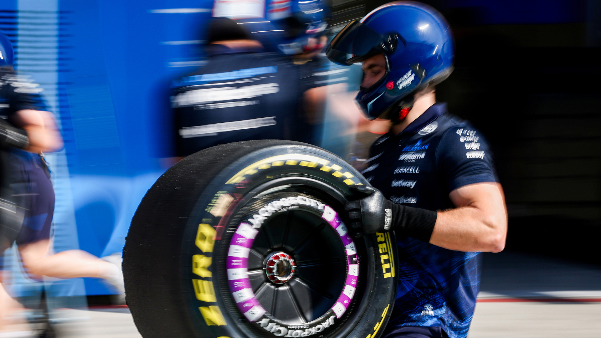 Estrategias en Formula 1: ¿qué es el undercut y el overcut?