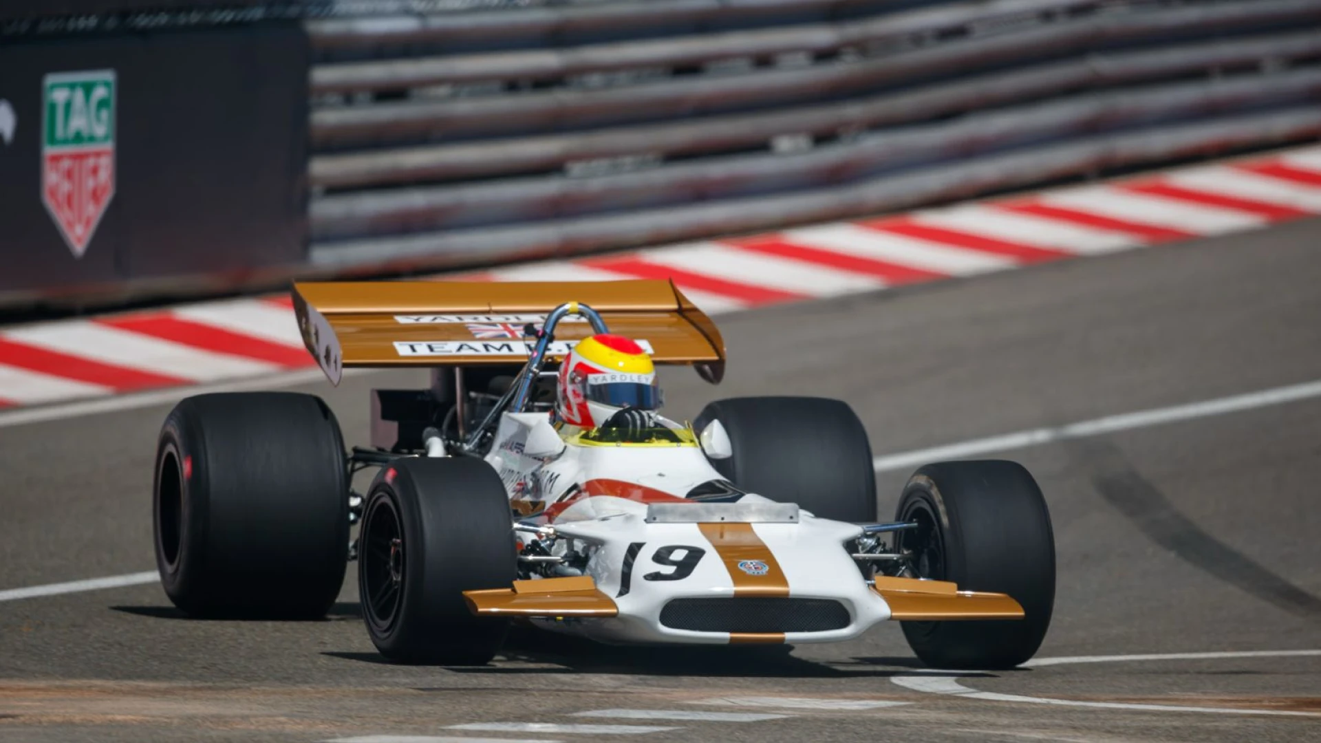 Adrián Fernández largará desde la séptima posición en el GP Histórico de Mónaco