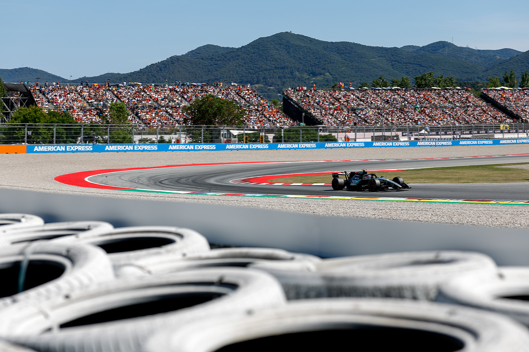 Russell sorprende en Barcelona y se queda con la pole del GP de España