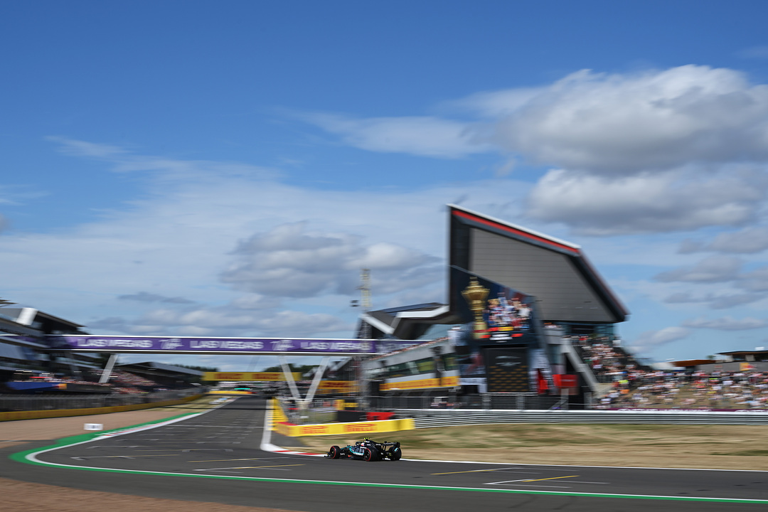 Antonelli conquista Silverstone y Mercedes vuelve a quedarse con la pole