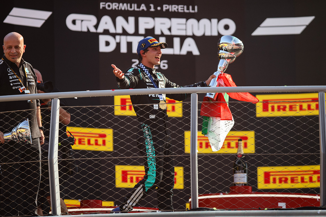 Antonelli remonta desde el fondo y conquista Monza