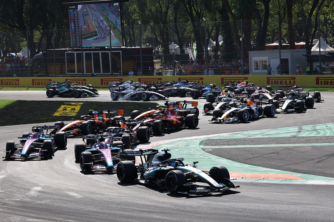 Antonelli remonta desde el fondo y conquista Monza