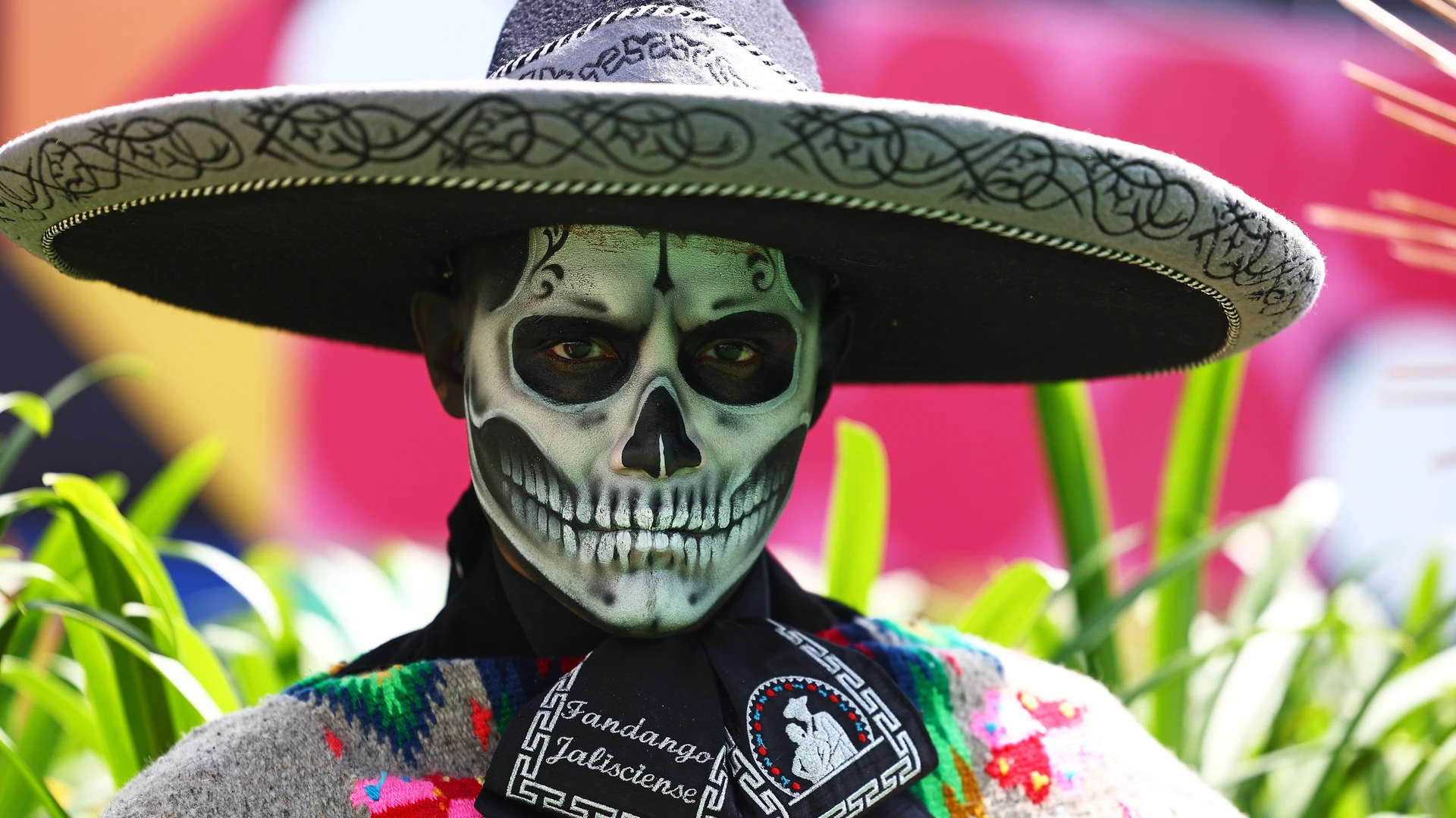 Seis formas de celebrar el Día de Muertos si vienes al México GP